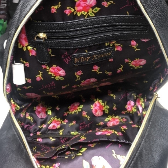 BETSEY JOHNSON ANIMAL PRINT & ROSES LITTLE BACKPACK - Picture 14 of 16